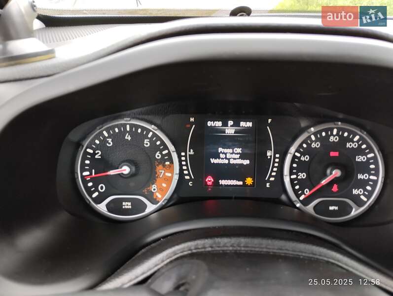 Позашляховик / Кросовер Jeep Renegade 2015 в Києві