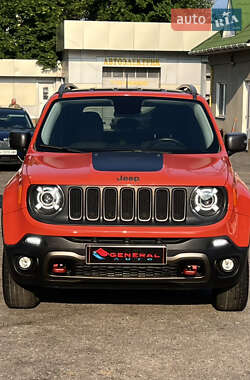 Внедорожник / Кроссовер Jeep Renegade 2015 в 