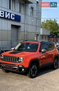 Внедорожник / Кроссовер Jeep Renegade 2015 в 