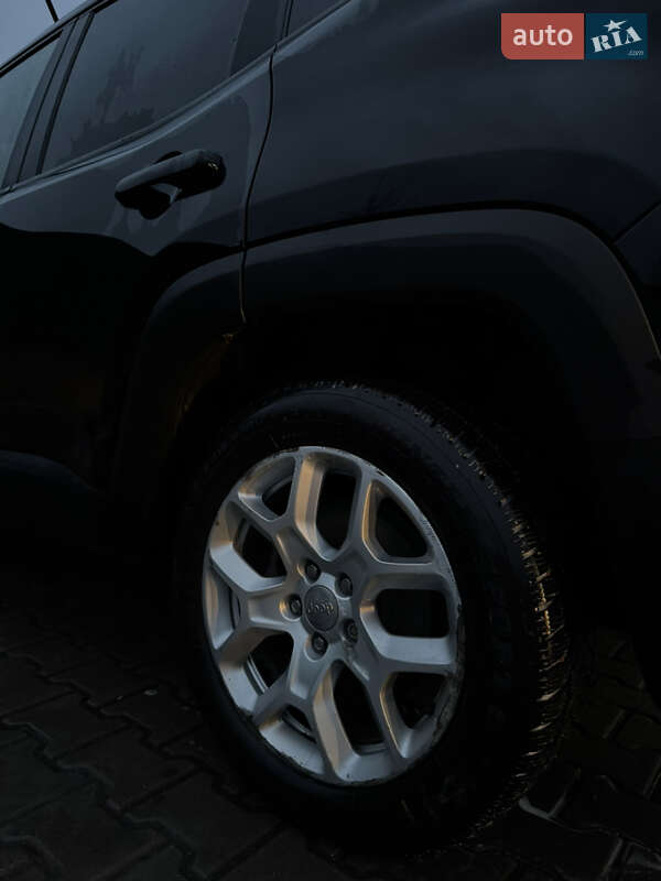 Позашляховик / Кросовер Jeep Renegade 2018 в Фастові