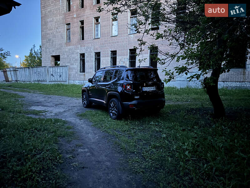 Внедорожник / Кроссовер Jeep Renegade 2015 в Харькове