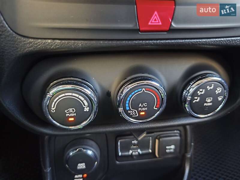 Внедорожник / Кроссовер Jeep Renegade 2016 в Одессе фото 23 Внедорожник / Кроссовер Jeep Renegade 2016 в Одессе