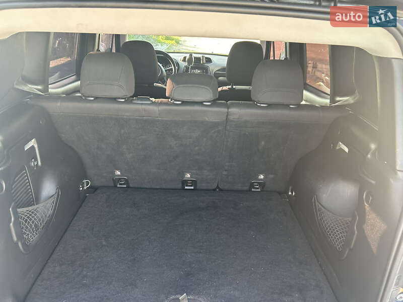 Внедорожник / Кроссовер Jeep Renegade 2016 в Киеве