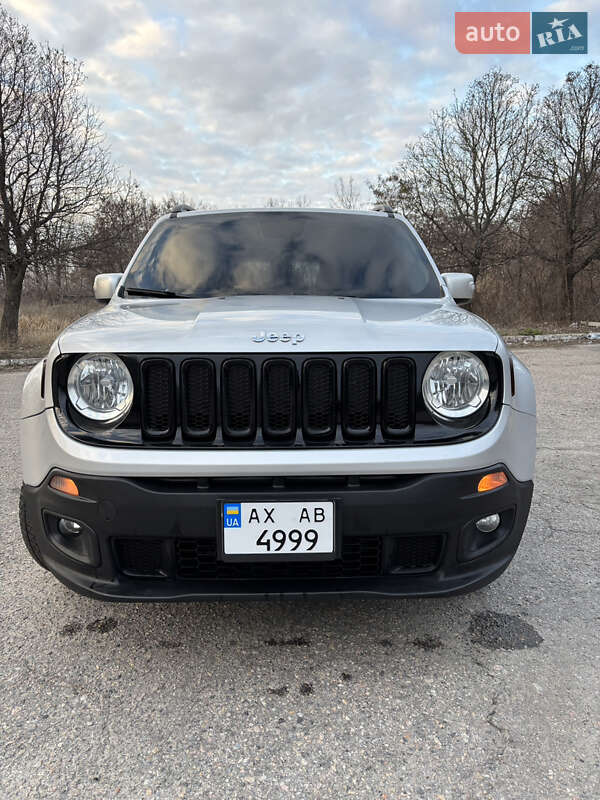 Внедорожник / Кроссовер Jeep Renegade 2015 в Харькове фото 4 Внедорожник / Кроссовер Jeep Renegade 2015 в Харькове