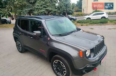 Внедорожник / Кроссовер Jeep Renegade 2016 в Дубно