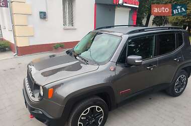 Позашляховик / Кросовер Jeep Renegade 2016 в Дубні