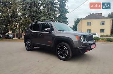 Внедорожник / Кроссовер Jeep Renegade 2016 в 