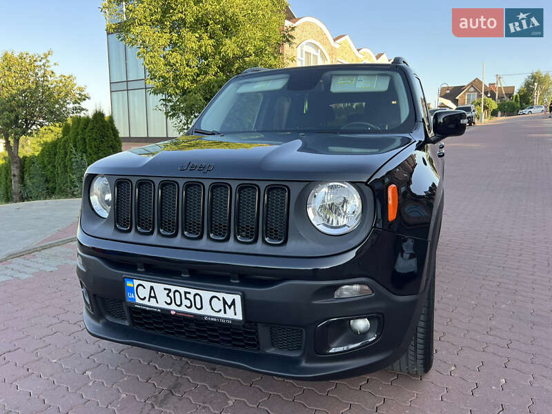 Позашляховик / Кросовер Jeep Renegade 2016 в Чернівцях