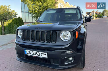 Внедорожник / Кроссовер Jeep Renegade 2016 в 