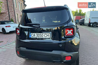 Внедорожник / Кроссовер Jeep Renegade 2016 в 