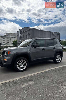 Внедорожник / Кроссовер Jeep Renegade 2019 в 