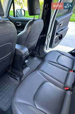 Внедорожник / Кроссовер Jeep Renegade 2018 в 