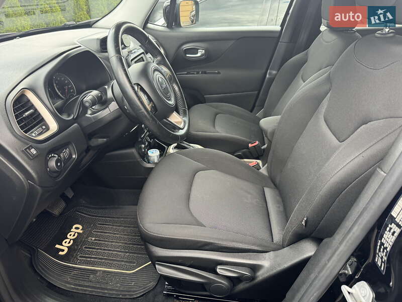 Позашляховик / Кросовер Jeep Renegade 2016 в Львові