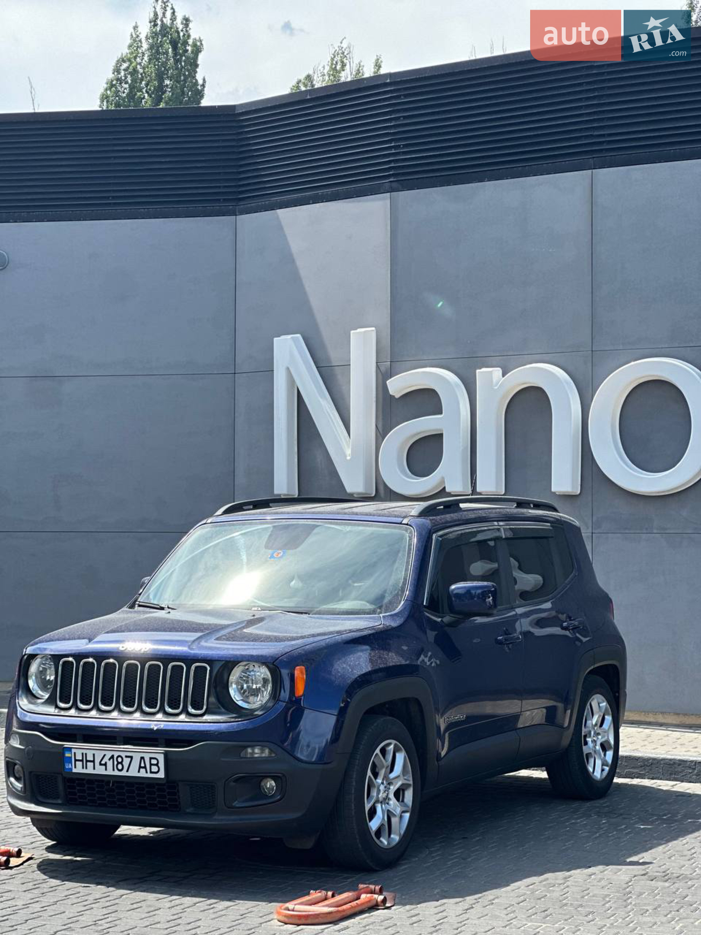 2016 Jeep Renegade - мініатюра 2