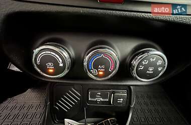 Позашляховик / Кросовер Jeep Renegade 2016 в 