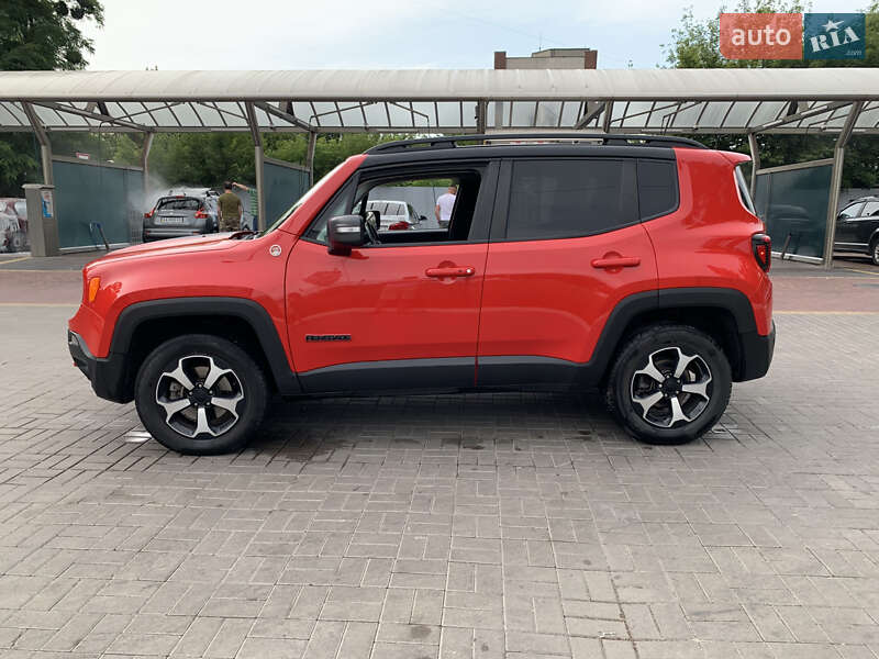 Внедорожник / Кроссовер Jeep Renegade 2019 в Киеве
