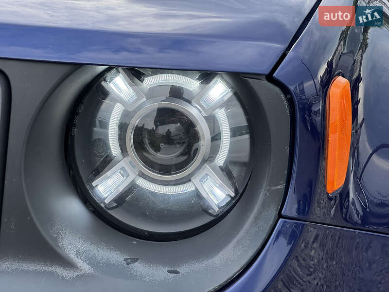 Внедорожник / Кроссовер Jeep Renegade 2016 в Стрые
