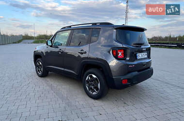 Внедорожник / Кроссовер Jeep Renegade 2018 в 