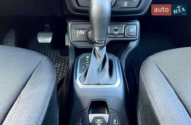 Внедорожник / Кроссовер Jeep Renegade 2018 в 