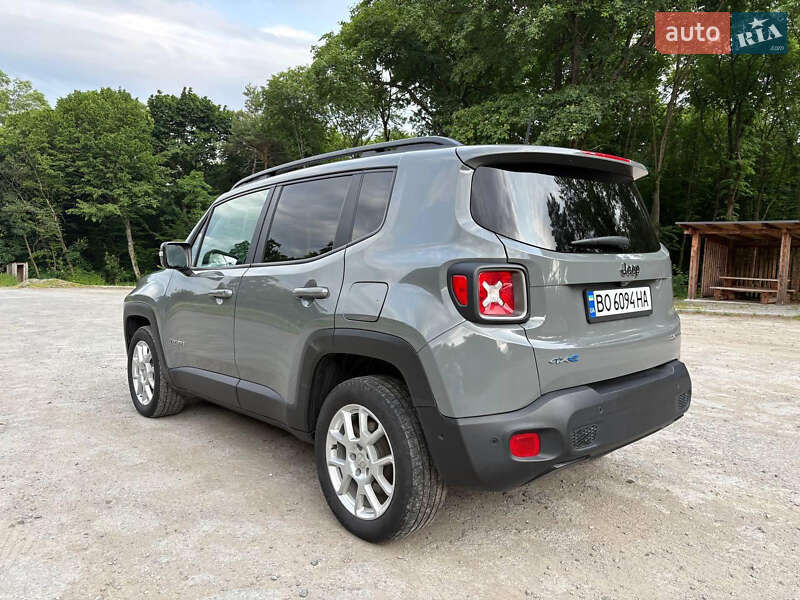 Внедорожник / Кроссовер Jeep Renegade 2022 в Ивано-Франковске