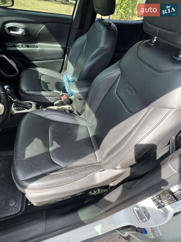 Позашляховик / Кросовер Jeep Renegade 2015 в Харкові фото 15 Позашляховик / Кросовер Jeep Renegade 2015 в Харкові