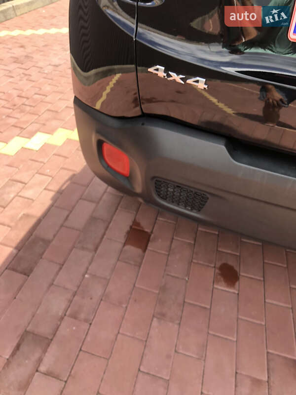 Внедорожник / Кроссовер Jeep Renegade 2016 в Сарнах