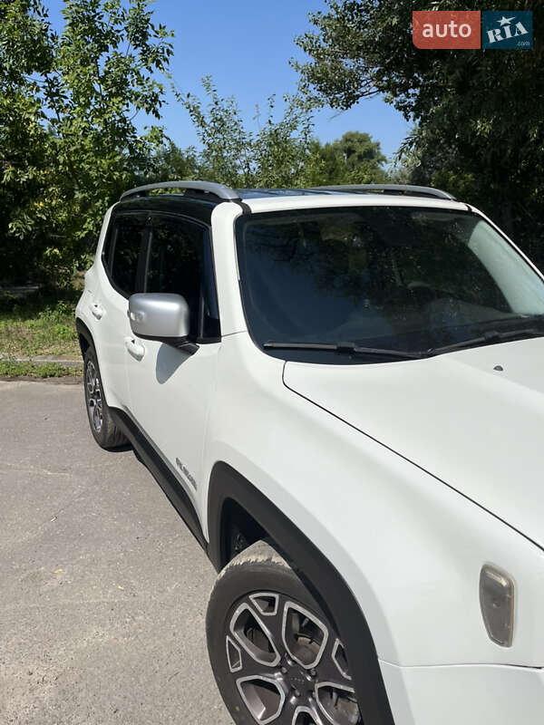 Внедорожник / Кроссовер Jeep Renegade 2015 в Кременчуге