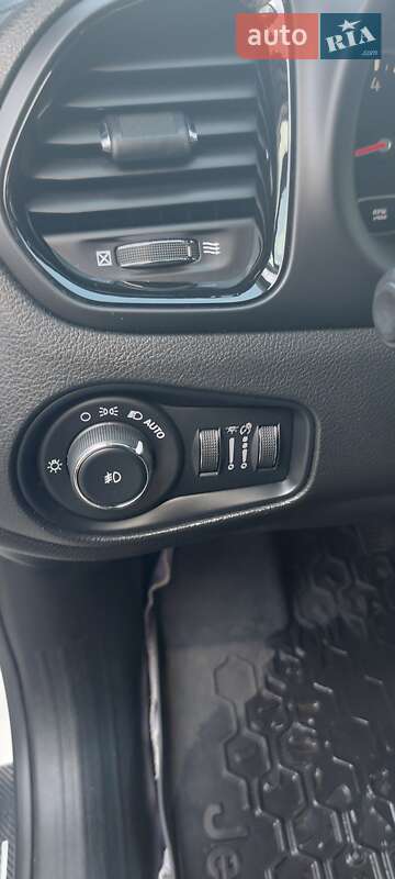 Позашляховик / Кросовер Jeep Renegade 2018 в Житомирі