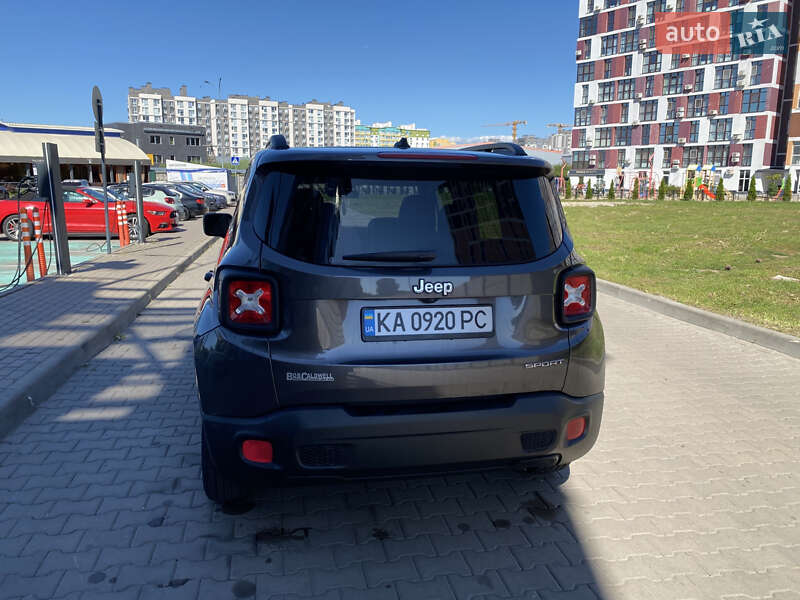 Внедорожник / Кроссовер Jeep Renegade 2017 в Киеве