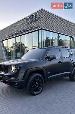Внедорожник / Кроссовер Jeep Renegade 2018 в 