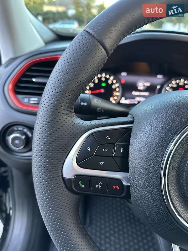 Внедорожник / Кроссовер Jeep Renegade 2018 в Киеве