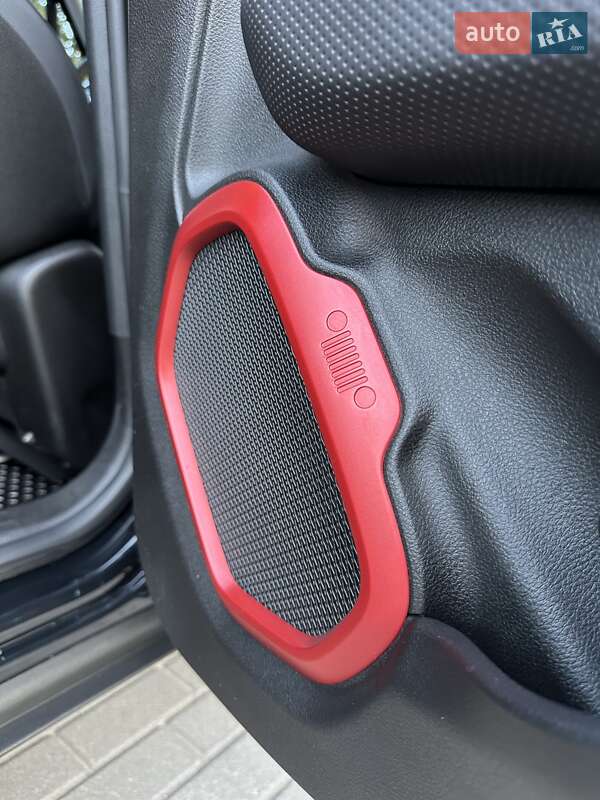 Внедорожник / Кроссовер Jeep Renegade 2018 в Киеве