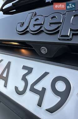 Внедорожник / Кроссовер Jeep Renegade 2018 в 