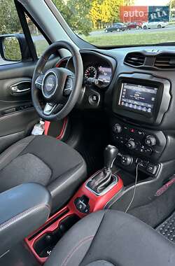 Внедорожник / Кроссовер Jeep Renegade 2018 в 