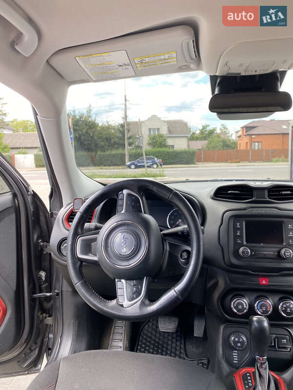 Внедорожник / Кроссовер Jeep Renegade 2016 в Ивано-Франковске