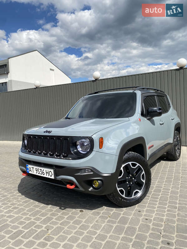 Внедорожник / Кроссовер Jeep Renegade 2016 в Ивано-Франковске