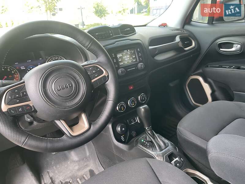 Внедорожник / Кроссовер Jeep Renegade 2016 в Львове