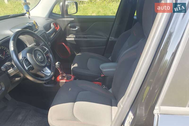 Внедорожник / Кроссовер Jeep Renegade 2015 в Сумах