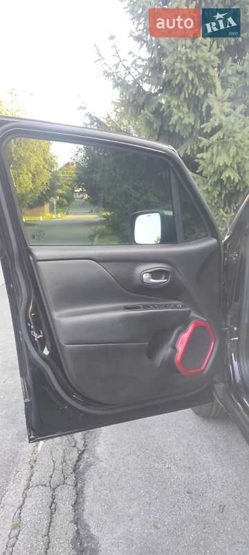 Внедорожник / Кроссовер Jeep Renegade 2017 в Киеве