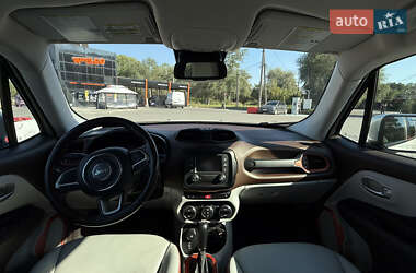 Внедорожник / Кроссовер Jeep Renegade 2015 в 