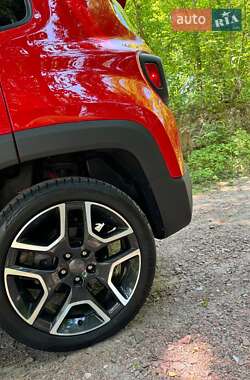 Внедорожник / Кроссовер Jeep Renegade 2020 в 