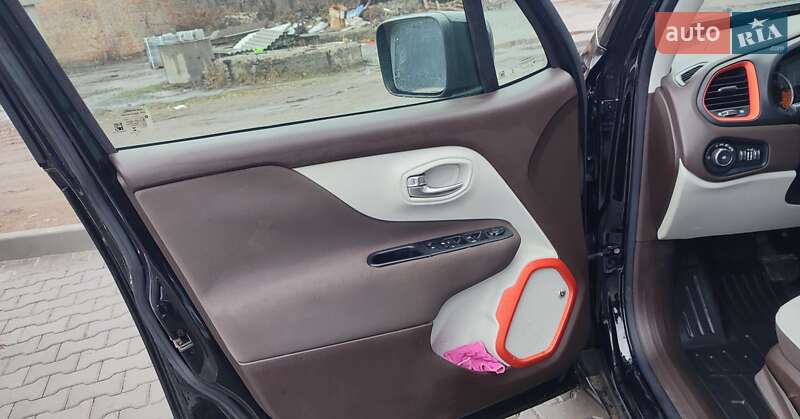 Позашляховик / Кросовер Jeep Renegade 2016 в Вінниці