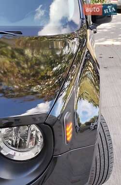 Внедорожник / Кроссовер Jeep Renegade 2015 в 