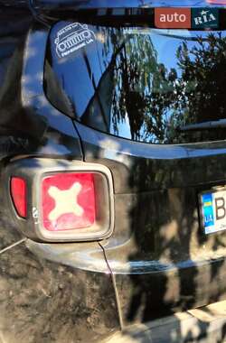 Внедорожник / Кроссовер Jeep Renegade 2015 в 