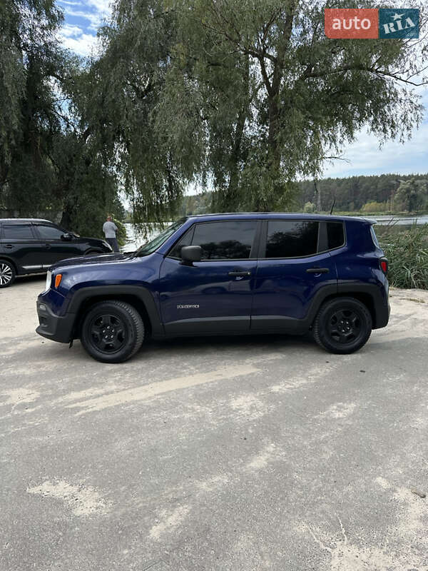 Позашляховик / Кросовер Jeep Renegade 2016 в Києві