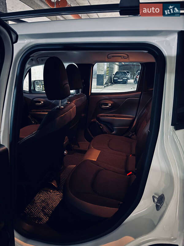 Позашляховик / Кросовер Jeep Renegade 2018 в Львові