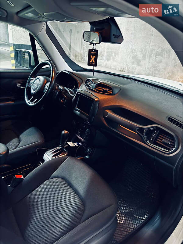 Позашляховик / Кросовер Jeep Renegade 2018 в Львові