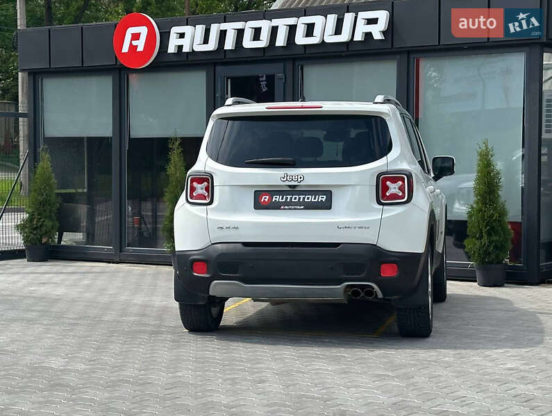 Внедорожник / Кроссовер Jeep Renegade 2016 в Черновцах