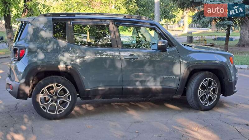 Позашляховик / Кросовер Jeep Renegade 2017 в Києві