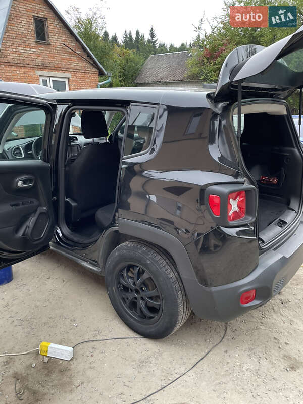Внедорожник / Кроссовер Jeep Renegade 2019 в Львове